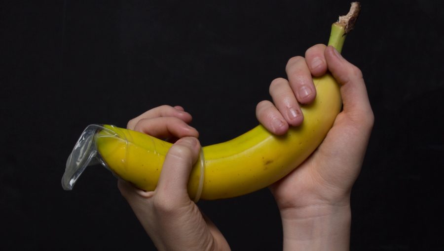 Банан в вагине худышки фото
