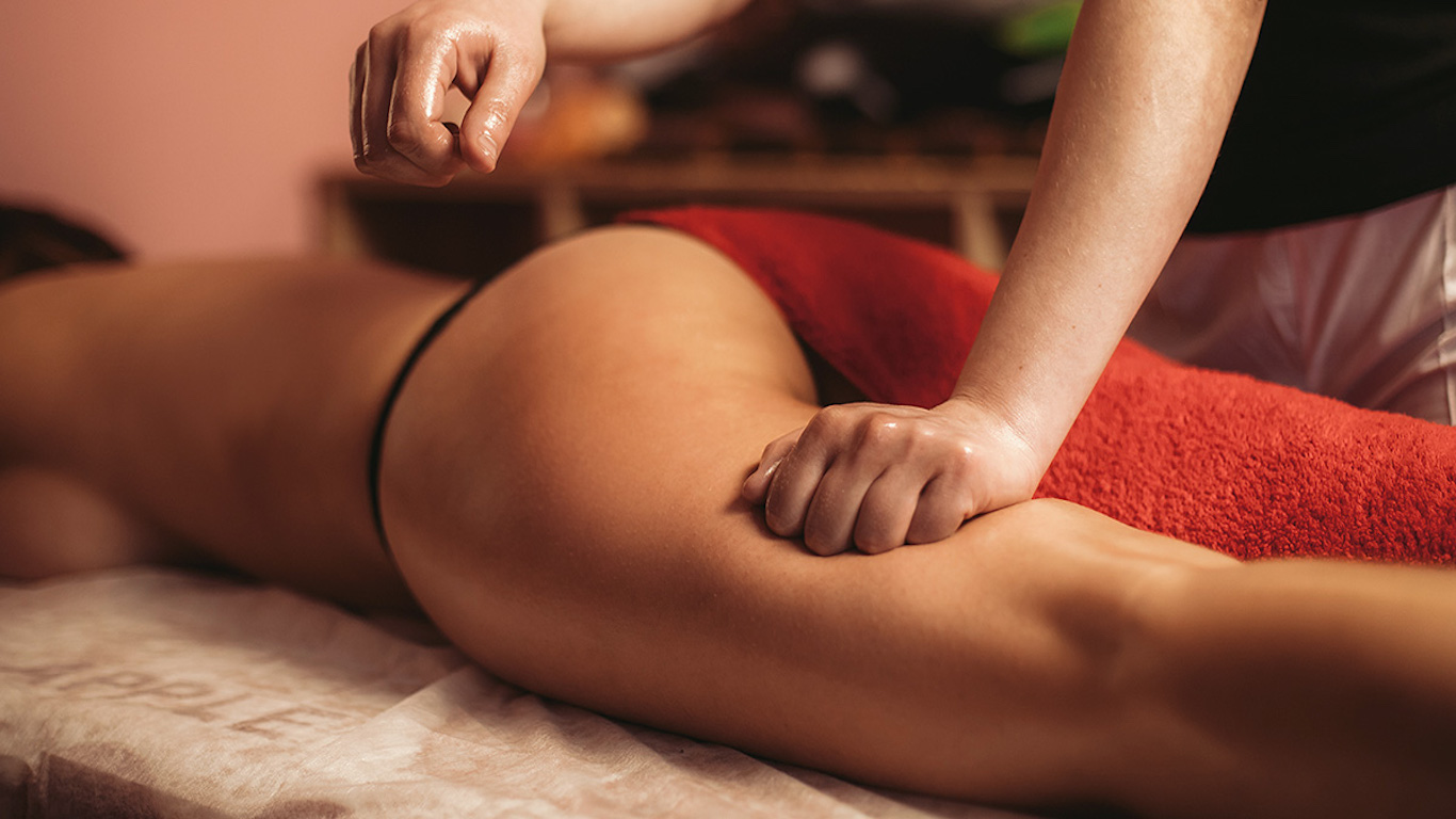 Erotic thigh massage video