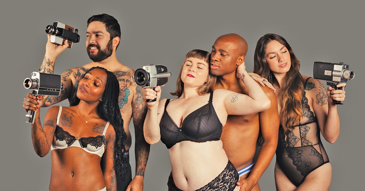 Бразильские сексуальный фестиваль в самом разгаре снят очевидцем на любительскую камеру онлайн
