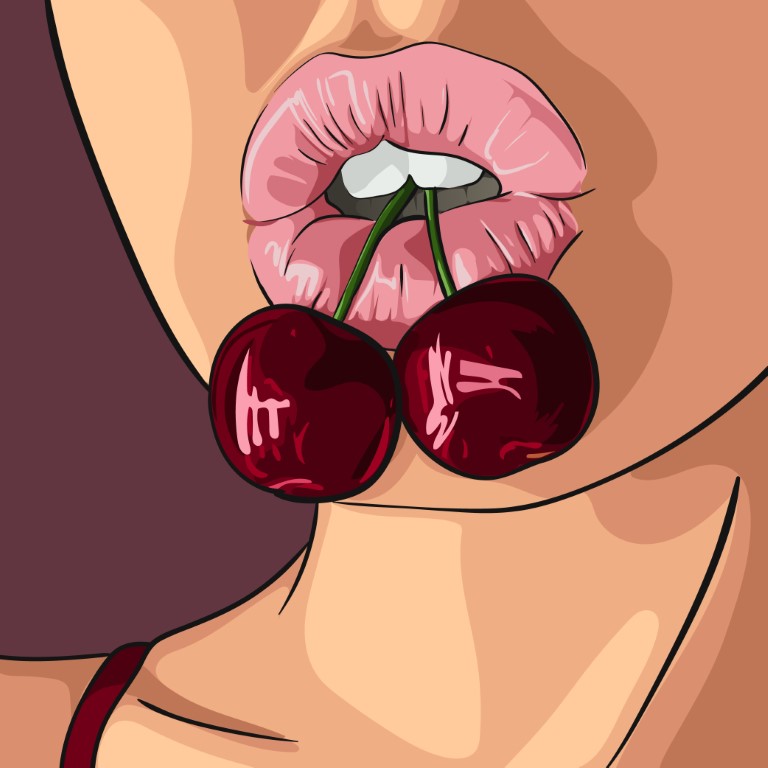 Девушка сексуально ест вишенку гиф