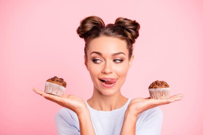 Почему люди любят сладкое: психология питания