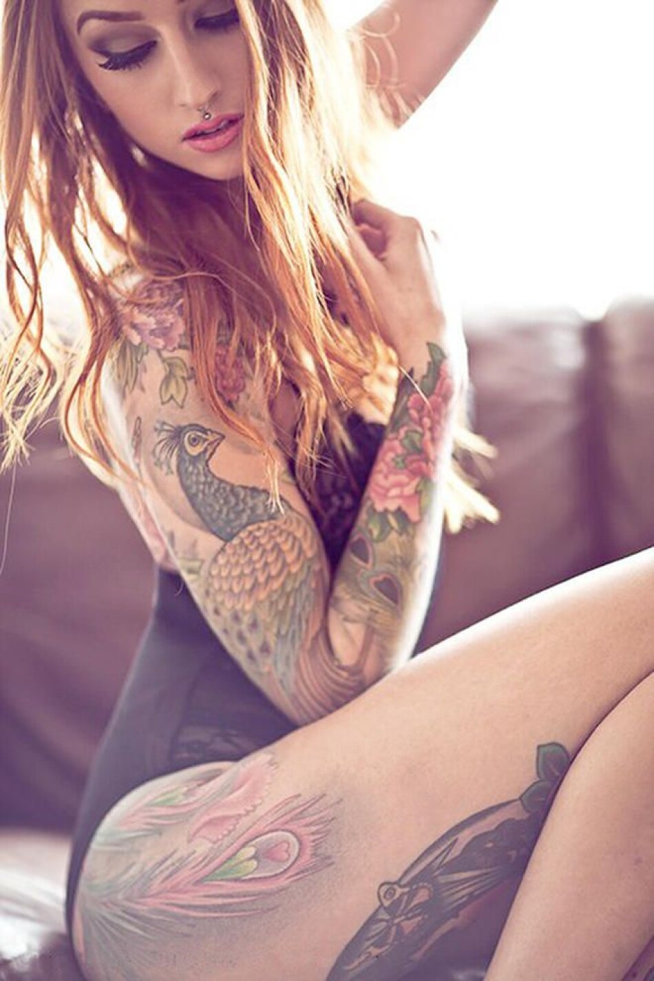 Красавица с татуировкой