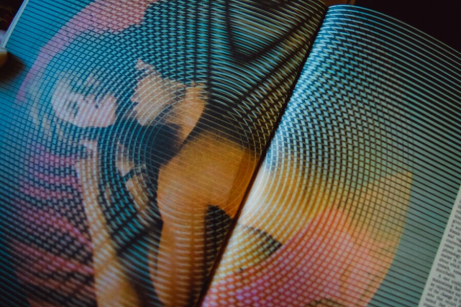 сексуальная пара в журнале