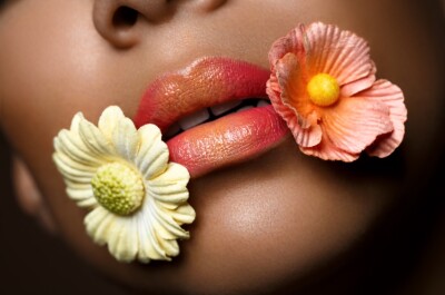 Как научиться целоваться в губы: правильная техника, инструкция: Отношения: Забота о себе: manikyrsha.ru