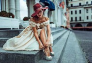 Почему девушка не пишет тебе первой и что с этим делать?