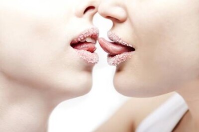 Как целоваться (с иллюстрациями) - wikiHow
