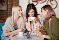 Игра «Что бы ты выбрал»: как играть и 200 вопросов для начала