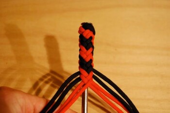 Подробный мастер-класс: плетение кнута (нагайки)