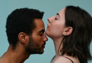 Интим в интернациональных парах: слова возбуждения без промахов