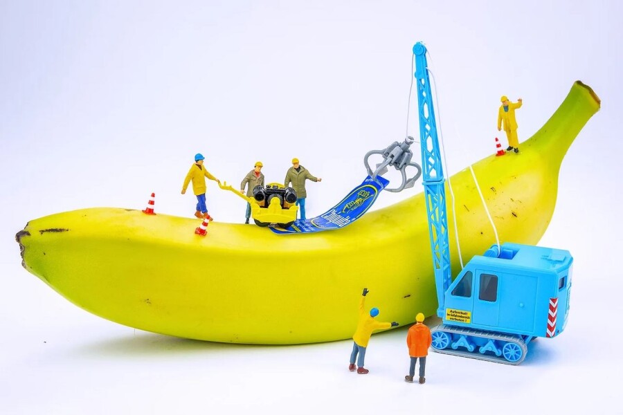строители на банане