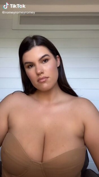 Ұрланған жеке интимдік фото