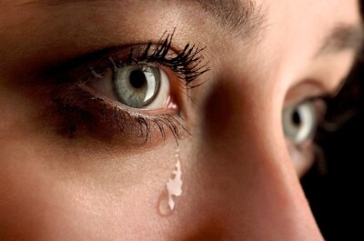 Действительно ли слезы могут навредить организму?