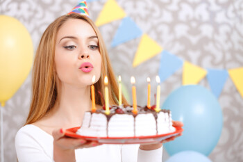 СМС с Днем рождения: 200 красивых сообщений
