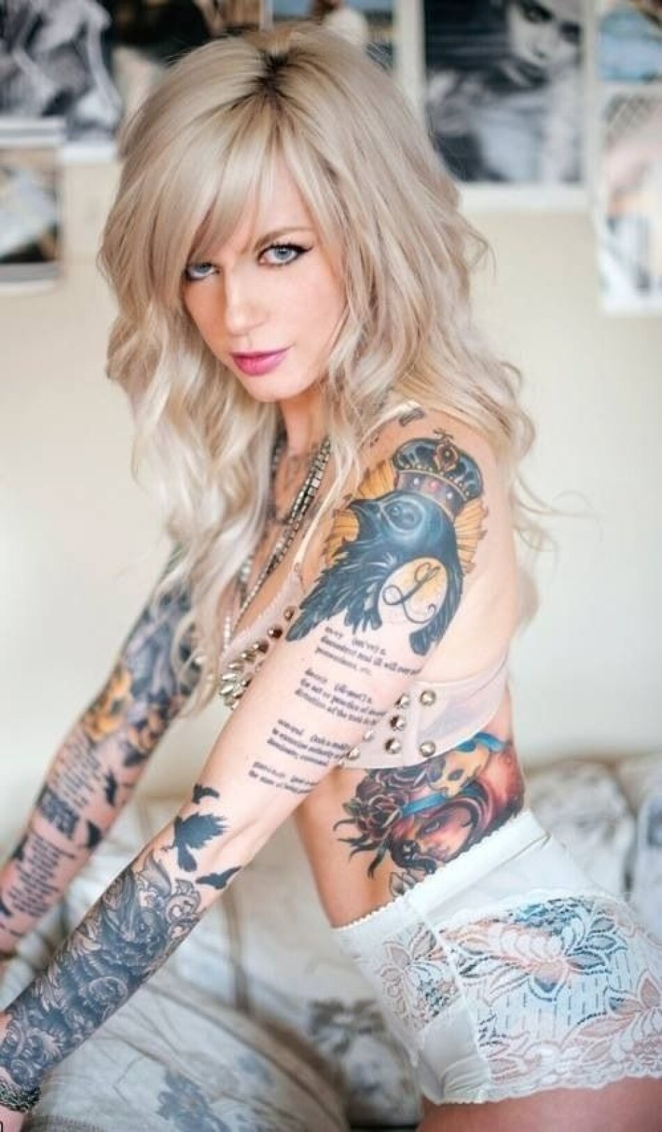 Tattoo webcams. Красивые наколки для девушек. Блондинка с тату. Тату модели.