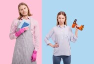Что должна делать женщина, если она ничего никому не должна?