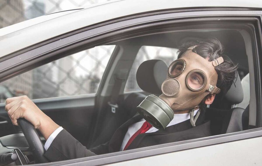 Как убрать запах в автомобиле