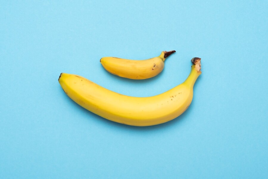 маленький и большой банан