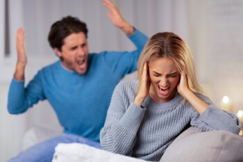 Что за приступы агрессии у мужа?
