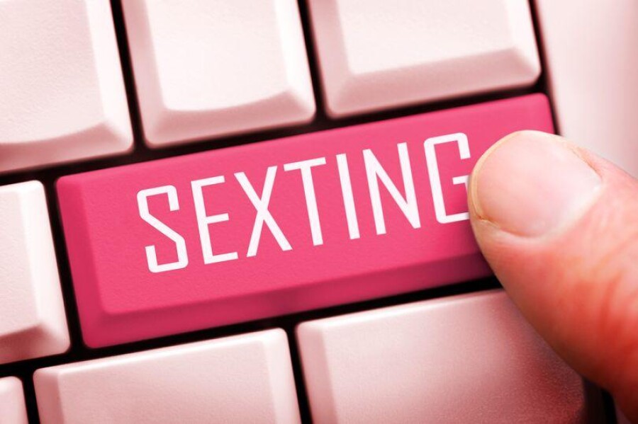 Что такое секстинг? 9 идей для сексуальной переписки