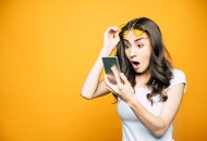 Как записать бывшего в телефоне, чтобы поднять себе настроение?