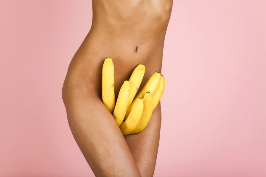 бананы между ног