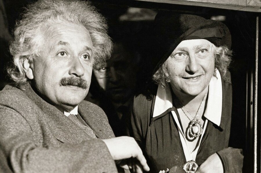 Альберт и Эльза Эйнштейн