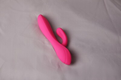 Как мы тестировали Satisfyer White Temptation — вибратор с мощным эффектом