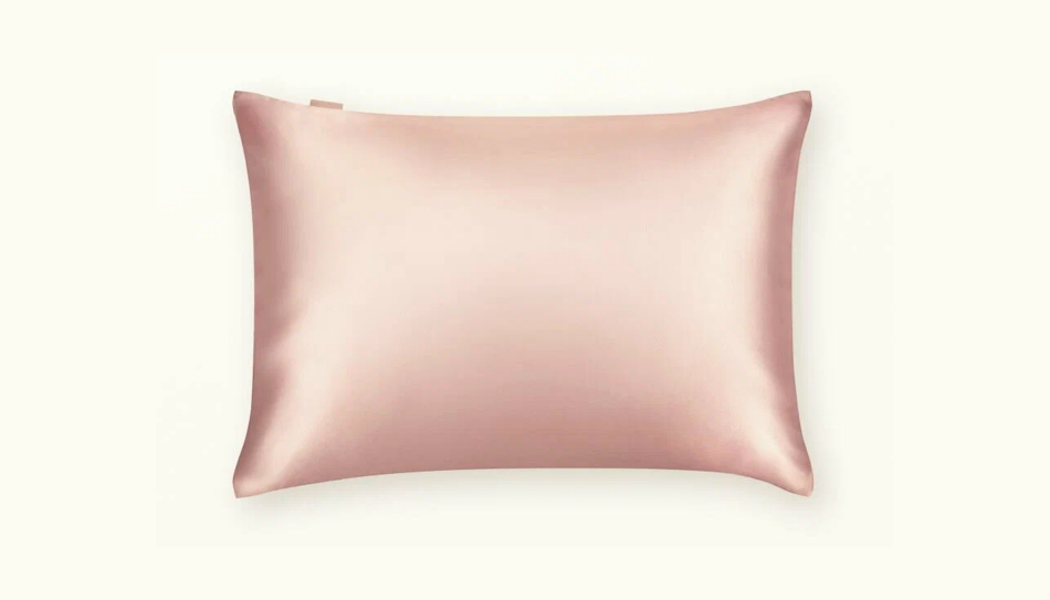 Что подарить девушке на 14 февраля: 30 идей подарков для любимой