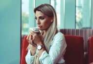 Почему мужчины выбирают женщин старше себя и счастливы в браке