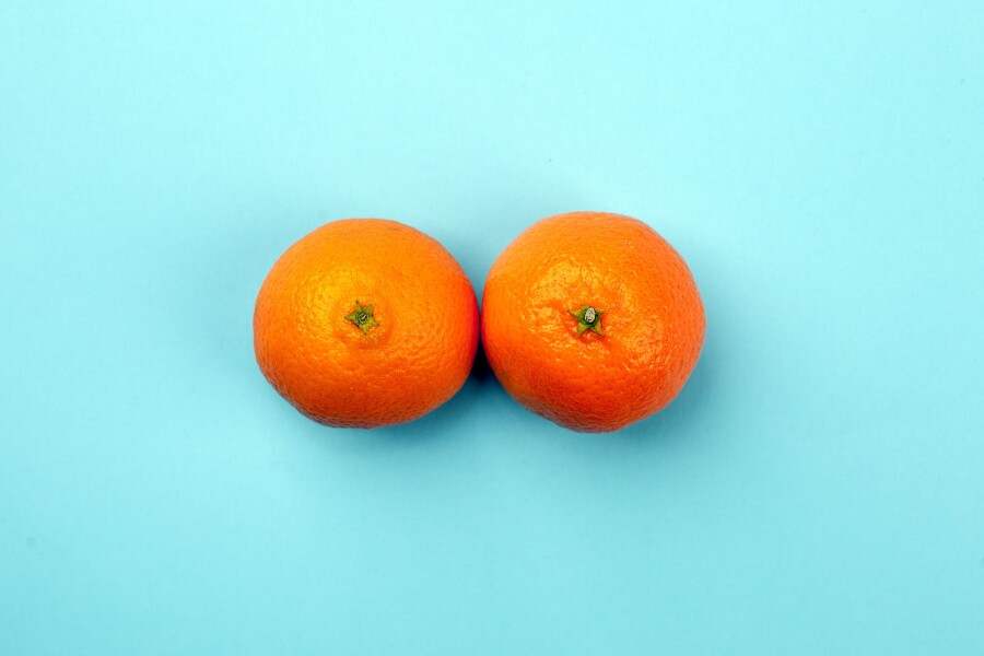 две апельсинки