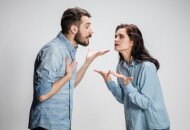 Как распознать и что делать, если твой партнер занимается стоунволлингом