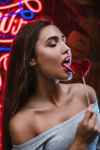 Секс с высунутым языком (58 фото) - скачать картинки и порно фото real-watch.ru