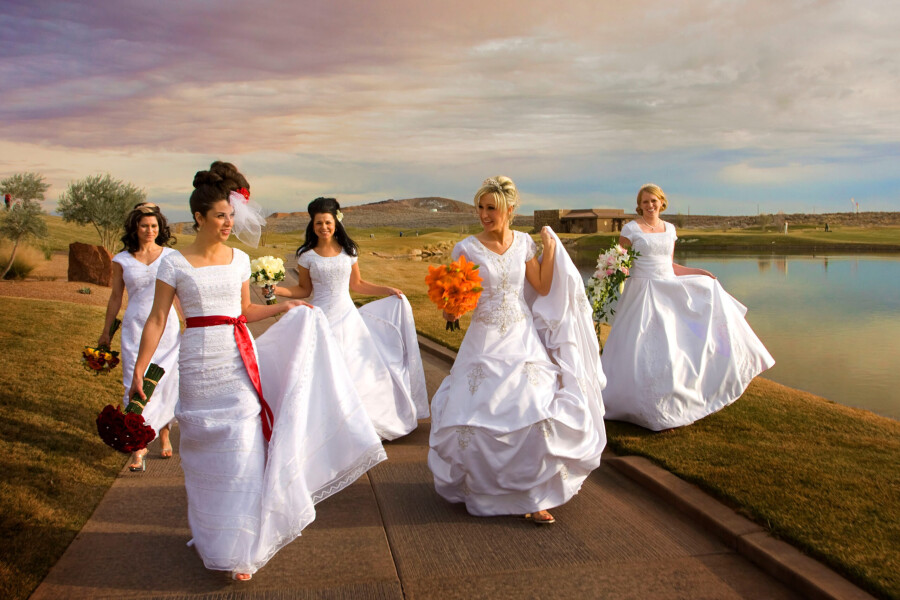 невесты в платьях