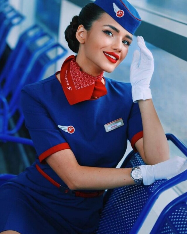 девушка стюардесса