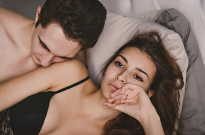 Вынужденное затишье: как проблемы со сном влияют на секс?