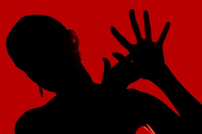 Кого заводят грязные слова в постели