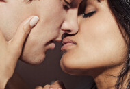 10 советов, как поцеловать парня, чтобы он никогда тебя не забыл