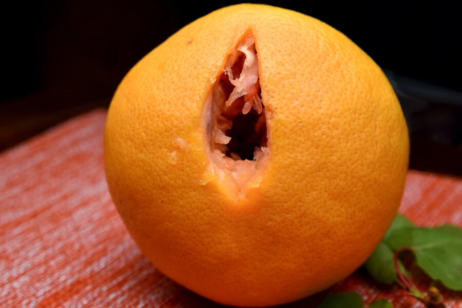 дырочка в апельсине