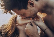 Сексуальные вопросы и задания для игры «Правда или действие»