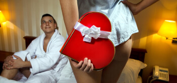 Сюрприз любимому парню, мужу на День святого Валентина 14, 23 февраля или день рождения