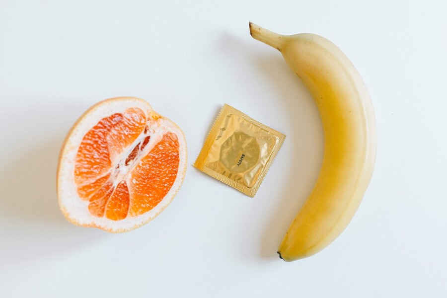 банан апельсин и презерватив
