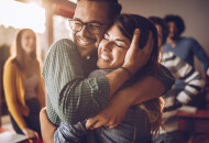 Топ 13 советов как привлечь внимание коллеги-мужчины на работе