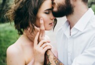 Как прикасаться к девушке так, чтобы ей понравилось: 10 главных секретов
