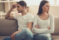 Почему жена избегает близости с мужем? Что делать супругу?