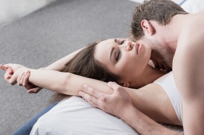 Любительское порно: Показания как доставить удовольствие женщине