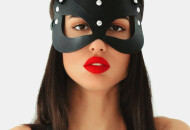 Принудительное обнажение в БДСМ: как разжечь стыд и превратить его в дикую страсть