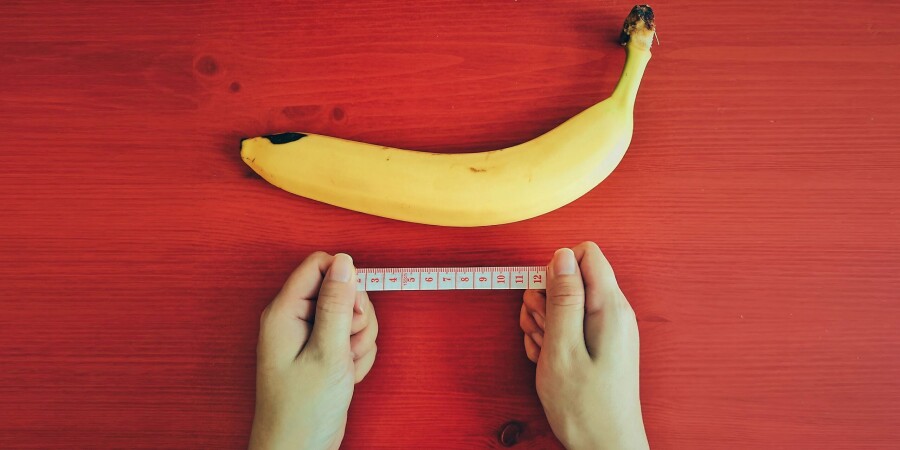 банан и измерительная лента