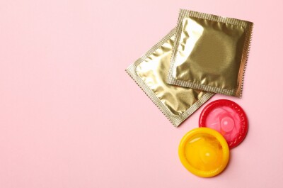Почему не надевается презерватив и как надевать правильно