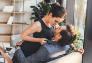 ТОП 9 поз для секса в офисе: быстро и с огоньком