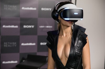 Секс и очки VR: стоит ли пробовать ради новизны